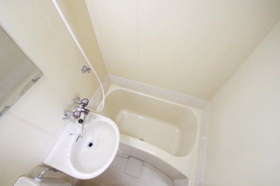 バス・シャワールーム　※他部屋のお写真になります