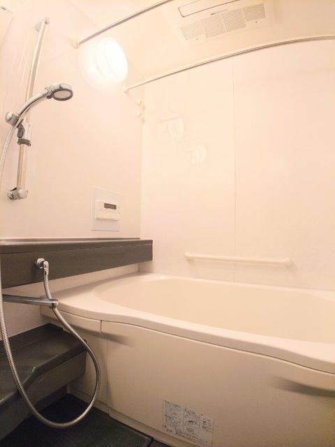 バス・シャワールーム　バスルーム