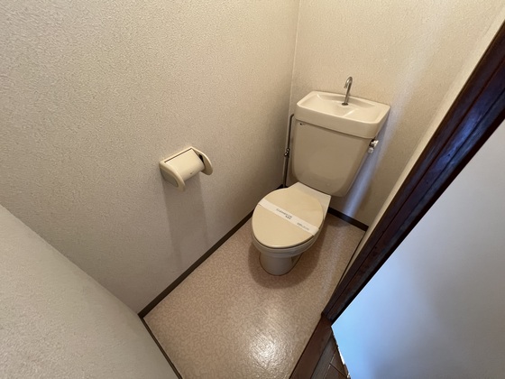 トイレ　※別部屋の写真です