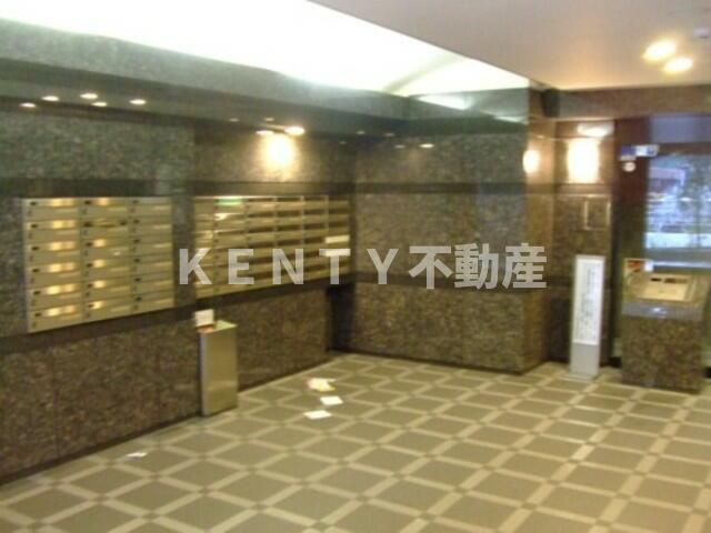 ロビー　落ち着いたロビーです