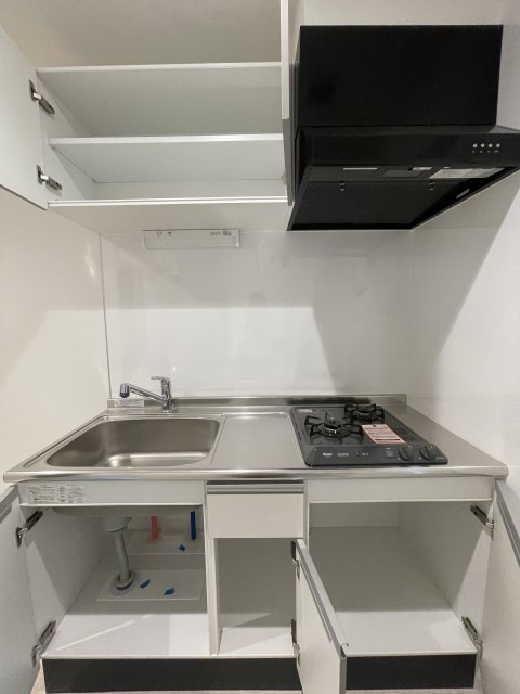 キッチン　同物件別号室の写真です。