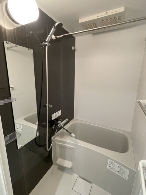 バス・シャワールーム　同物件別号室の写真です。