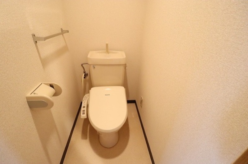 トイレ　図面と現状に相違がある場合には現状を優先