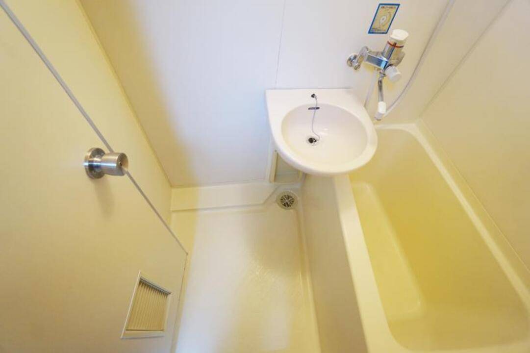 バス・シャワールーム　浴室