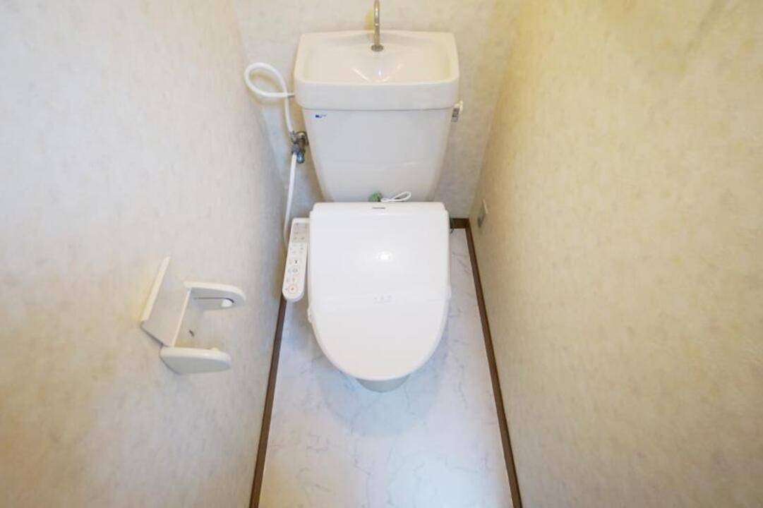 トイレ　トイレ