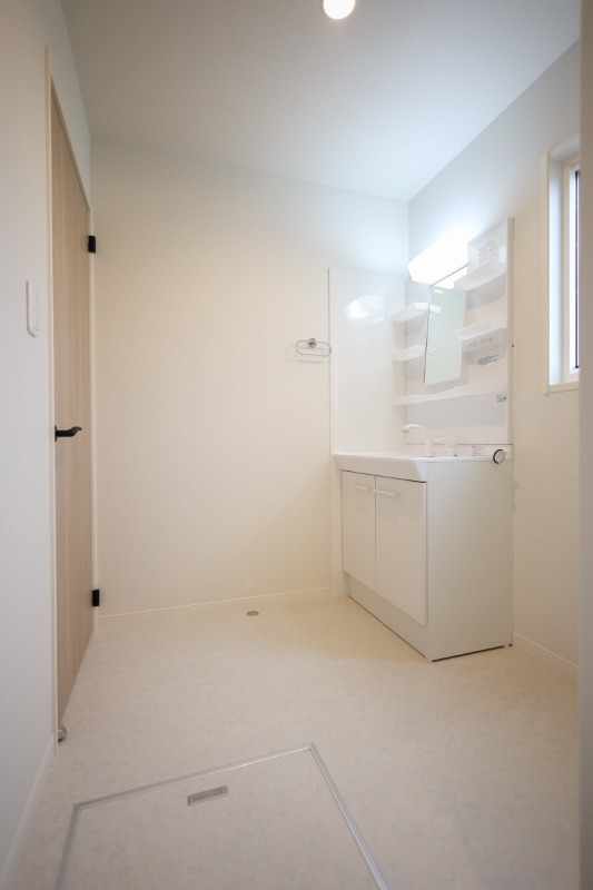 洗面設備　図面と現状に相違がある場合には現状を優先