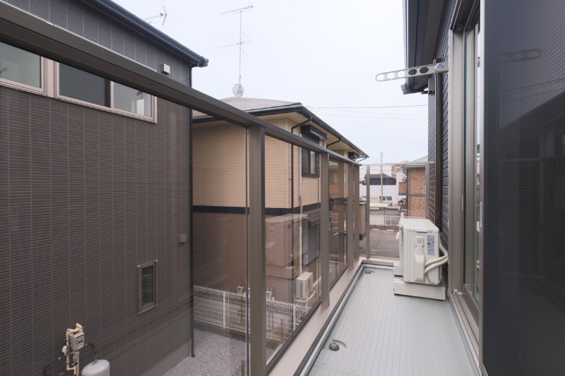 バルコニー　図面と現状に相違がある場合には現状を優先