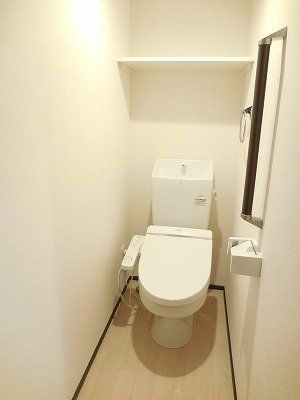 その他　ウォシュレット付き