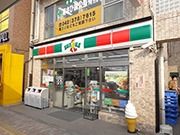 コンビニ　サンクス（コンビニ）まで673m