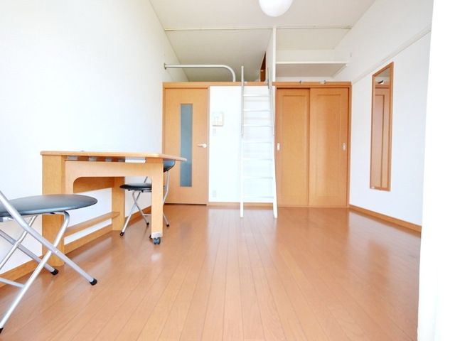 居室・リビング　★お部屋探しはタウンハウジング稲田堤店まで★