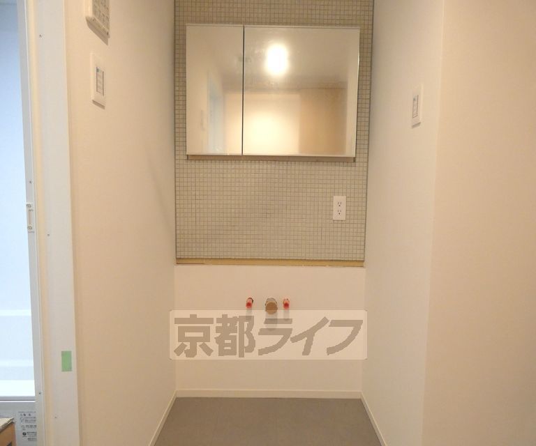 地下鉄東西線 二条駅 徒歩12分 7階建 築1年の内装写真
