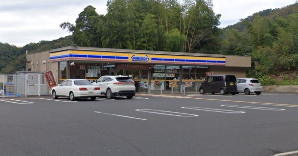 コンビニ　ミニストップ東舞鶴インター店（コンビニ）まで550m