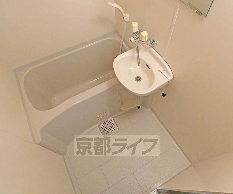 バス・シャワールーム　浴室です。