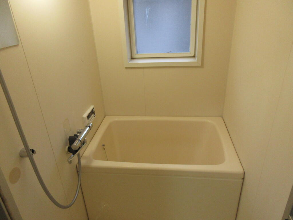 バス・シャワールーム　追焚機能付き浴室