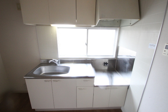 キッチン　※別部屋の写真です