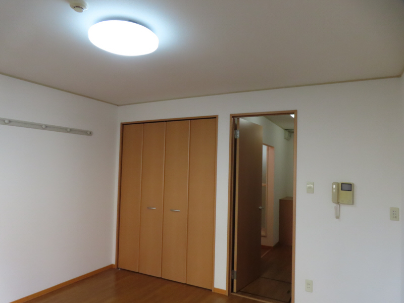 居室・リビング　洋室　照明器具付