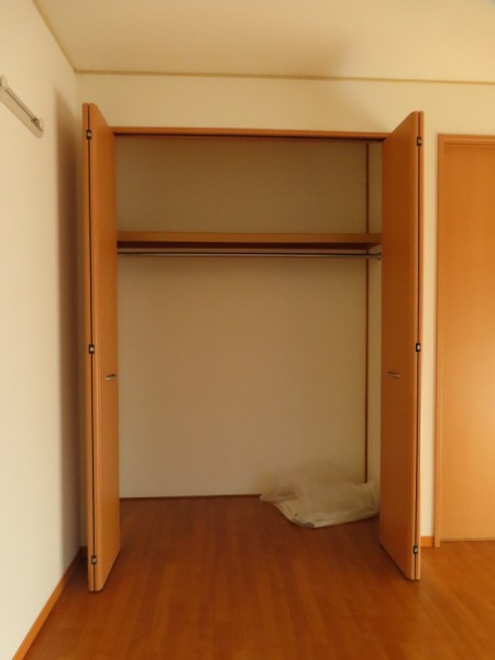 収納　クローゼット付