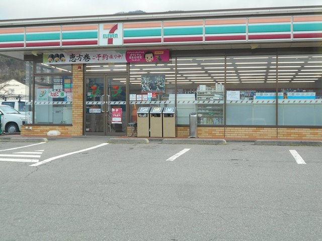コンビニ　セブンイレブン 坂城村上店（コンビニ）まで806m