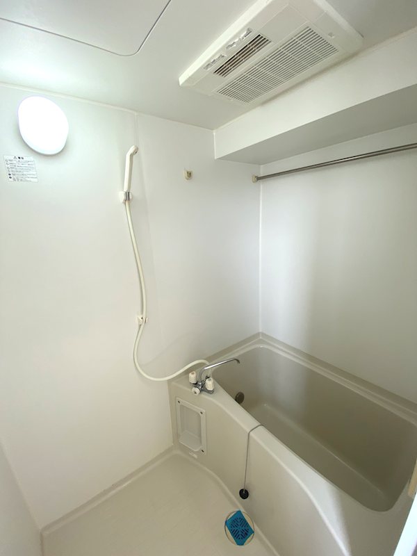 バス・シャワールーム　追焚機能・浴室乾燥完備（同タイプ別階のお部屋です）