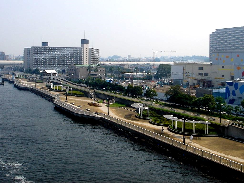 公園　船橋港親水公園（公園）まで300m