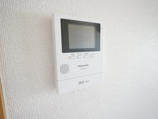 セキュリティ　★モニター付きインターホンなので防犯面も安心ですね★
