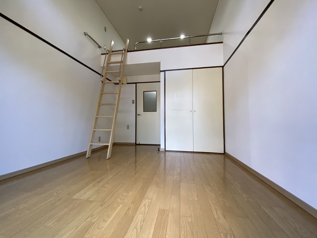 居室・リビング　洋室