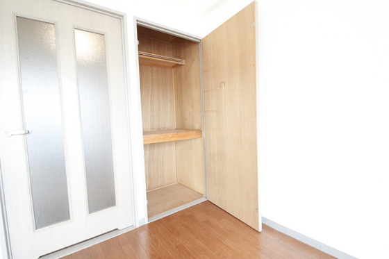 収納　※別号室の写真です