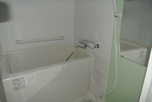 バス・シャワールーム　バス