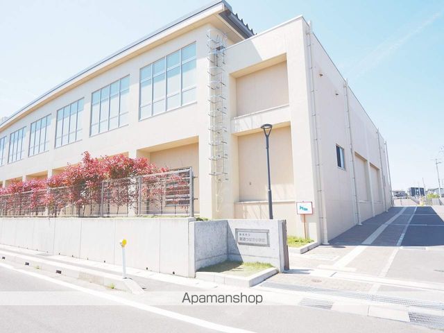 小学校　新通つばさ小学校（小学校）まで682m