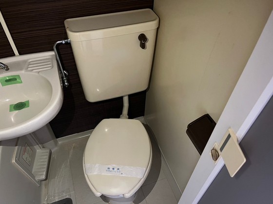 トイレ　※別号室の写真となります