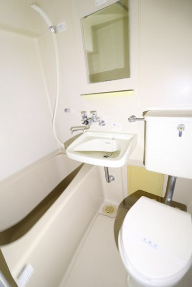 バス・シャワールーム　※別室の写真です