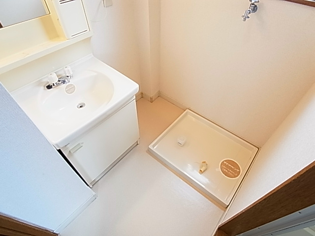 洗面設備　同一物件別部屋写真