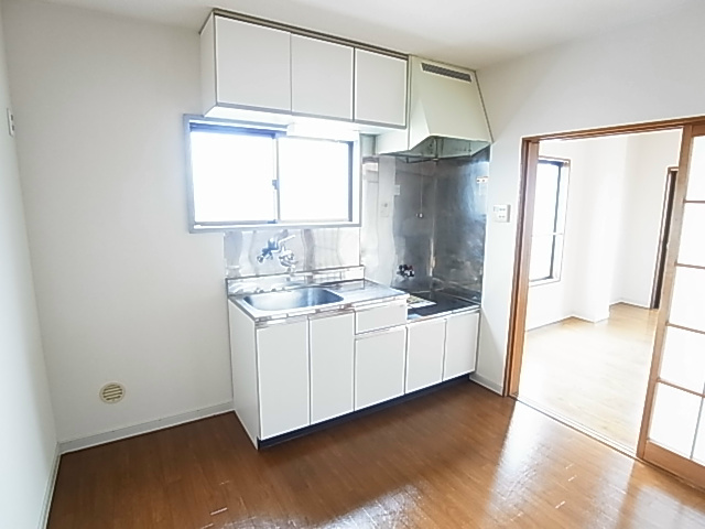 キッチン　同一物件別部屋写真