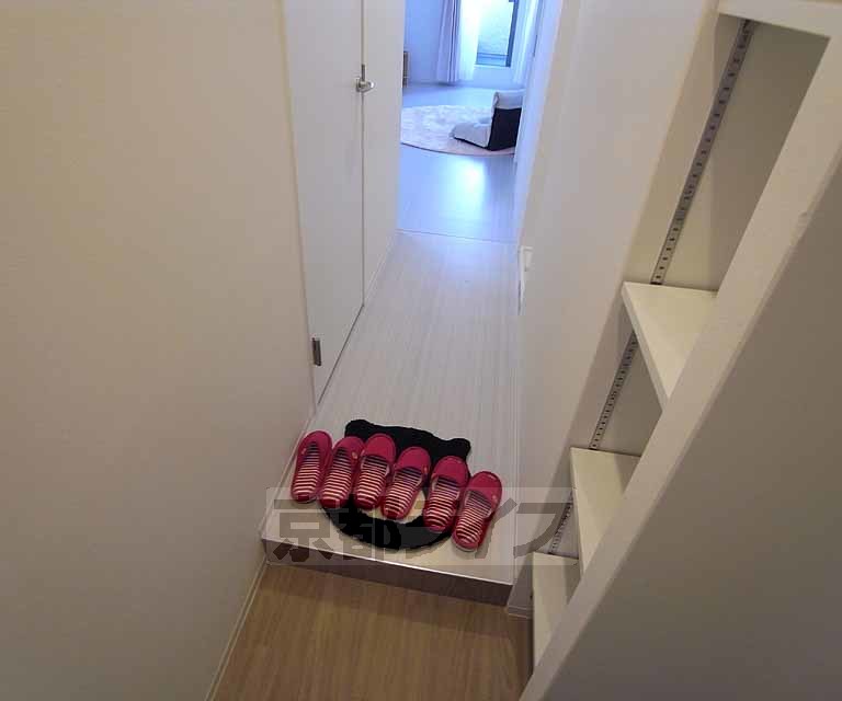 その他部屋・スペース　明るい廊下です。