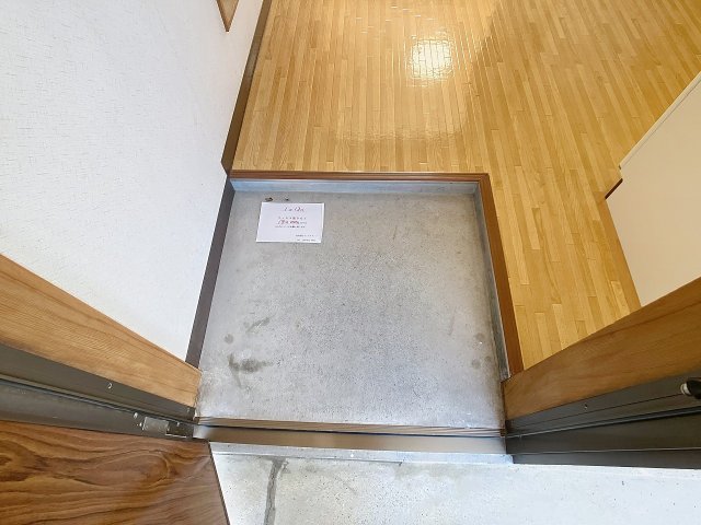 玄関　2025年2月撮影