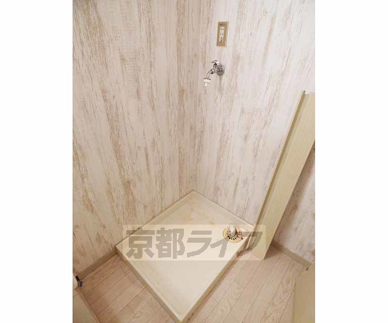 その他設備　室内洗濯機置きです。