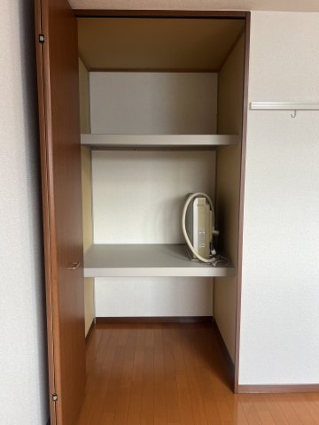 収納　洋室6.3帖収納
