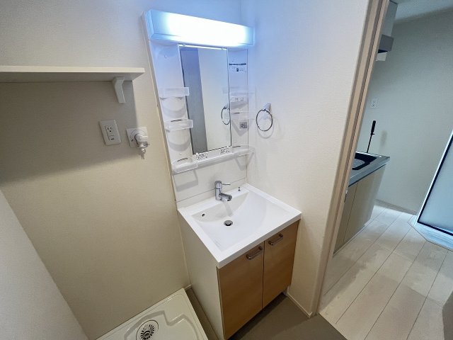 洗面設備　使いやすい洗面所です