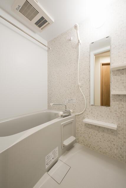 バス・シャワールーム　?