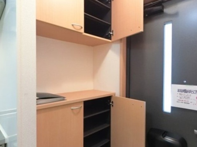 玄関　シューズボックス