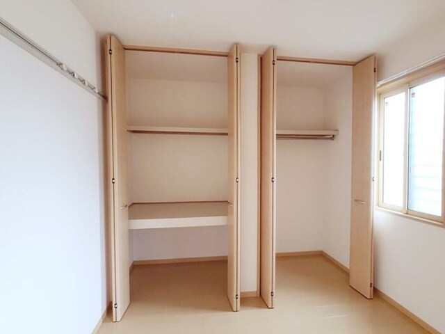 収納　洋室２　収納、クローゼット