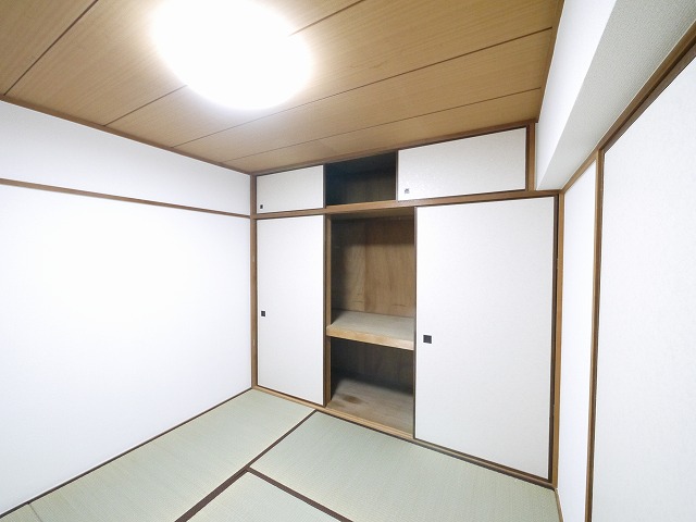 居室・リビング　い草の香りが落ち着く素敵な和室です