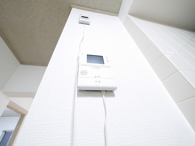 セキュリティ　モニター付きインターホンです