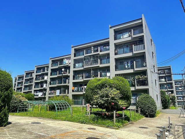 建物外観　外観は落ち着いています