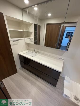 洗面設備　収納