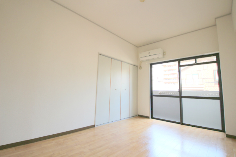 居室・リビング　明るい室内です。