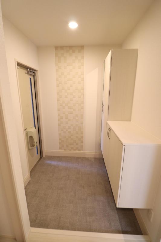 玄関　広々とした玄関です。