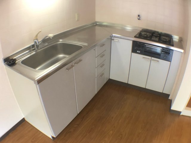 キッチン　使い勝手のいいL字キッチンです！