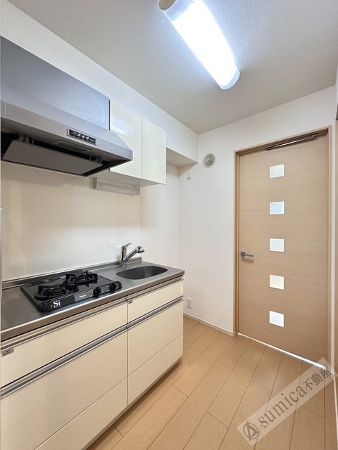 キッチン　扱いやすい２口ガスコンロ完備