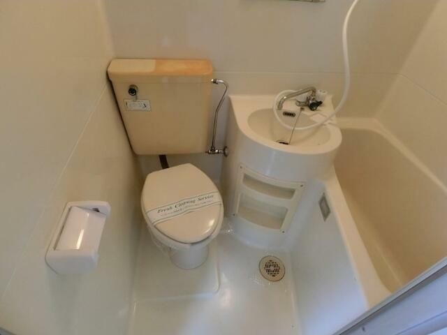 バス・シャワールーム　日々の疲れを癒すお風呂付です